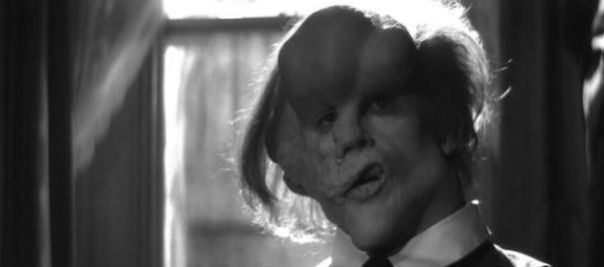 the_elephant_man_john_hurt