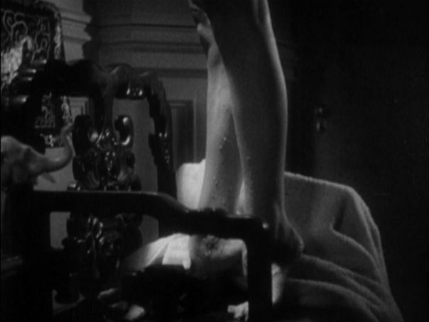 mandalay_kay_francis_legs