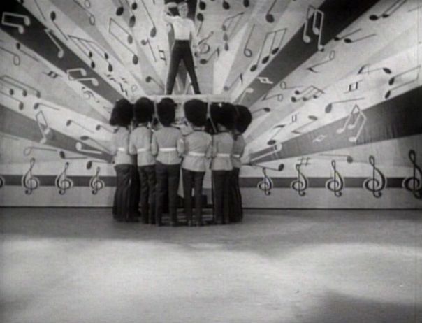 the_hollywood_revue_of_1929_marion_davies