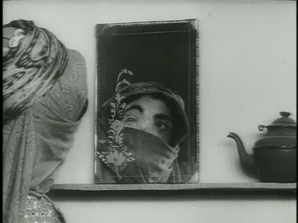 95_the_house_is_black